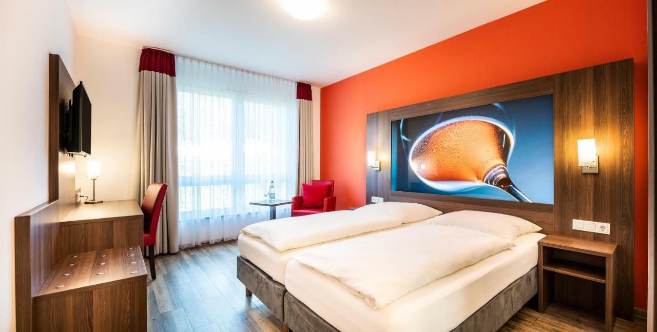 Schroeders Wein-Style-Hotel Trier Room photo